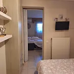 Near The Sea, Апартаменты Волос
