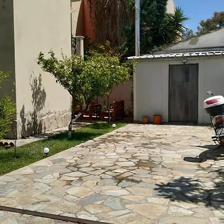 Apartament Near The Sea,