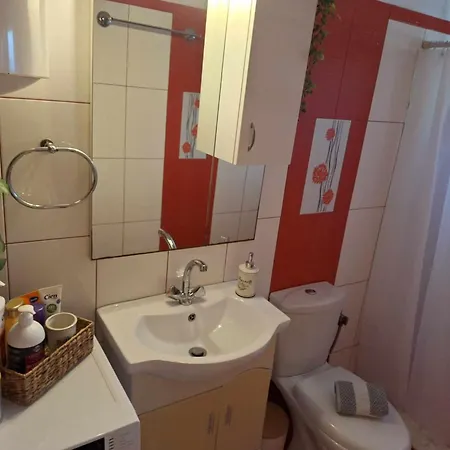 Apartament Near The Sea, *